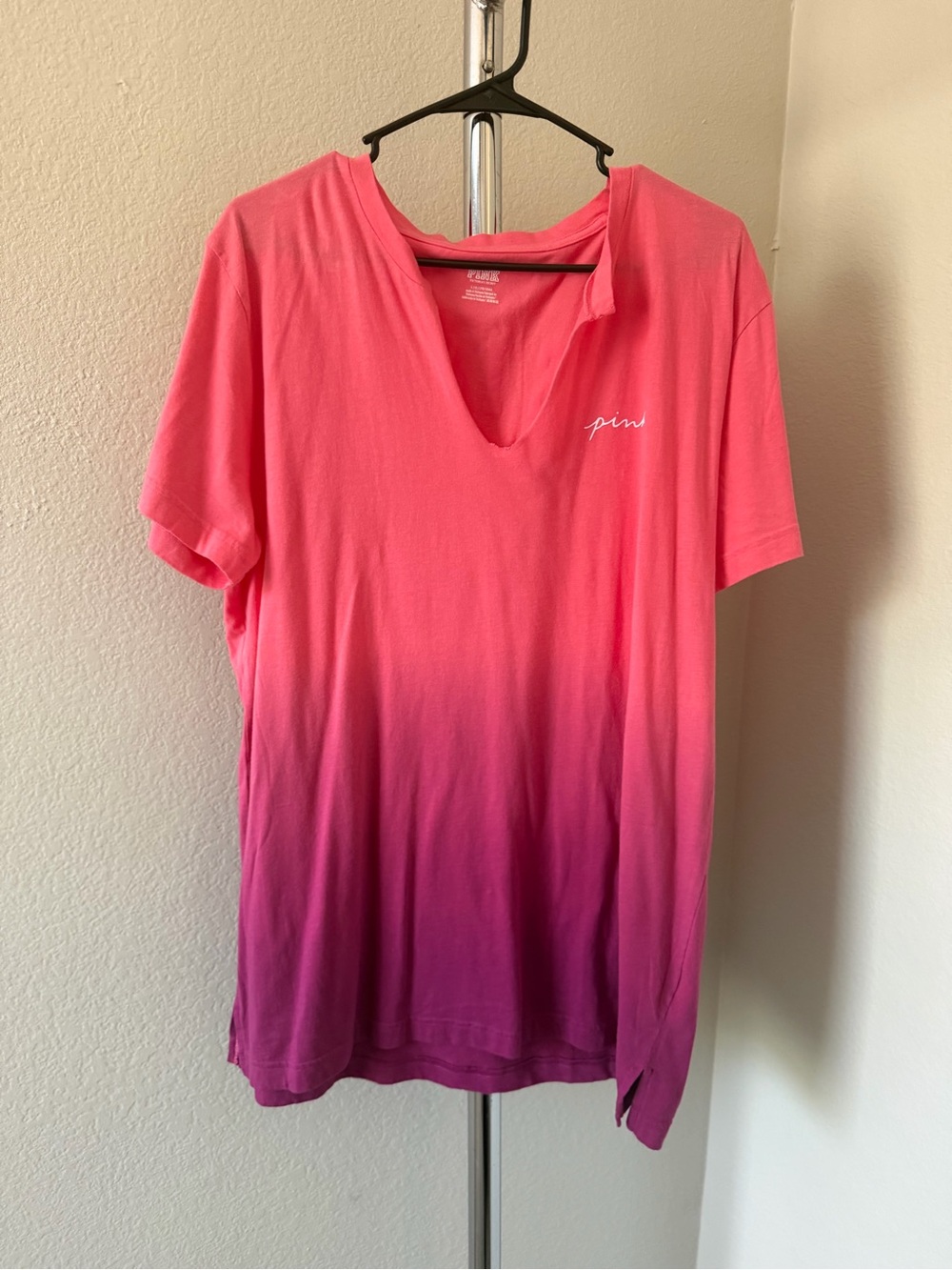 PINK Victoria's Secret Pink Ombre V-Neck Short Sleeve Tee